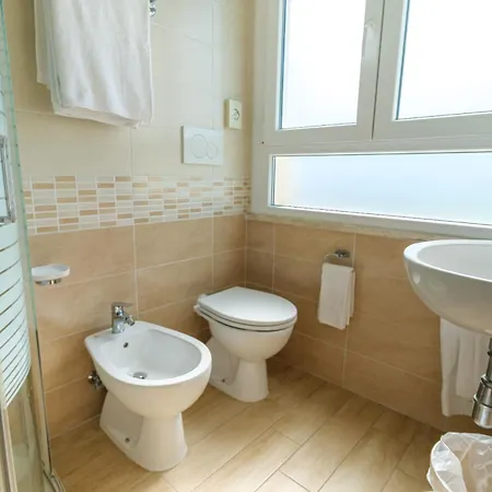 Otel Only 3*