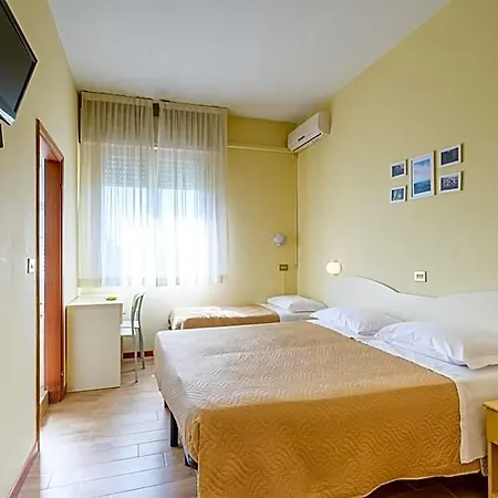 Only Hotel