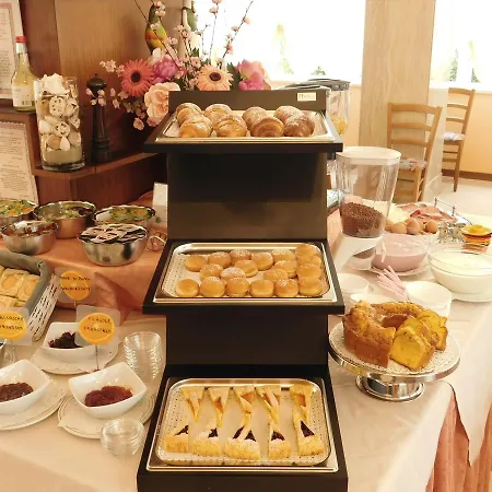 Beverly Hotel 3*